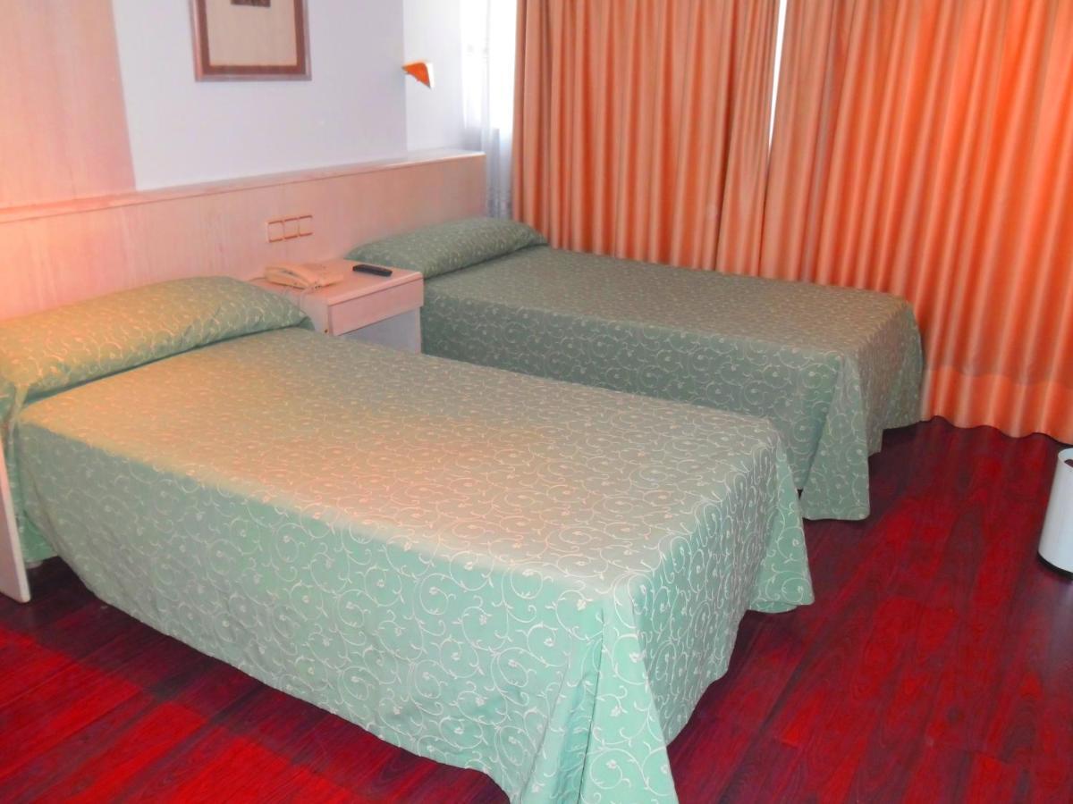 Hotel Escuela Madrid — Photos 2